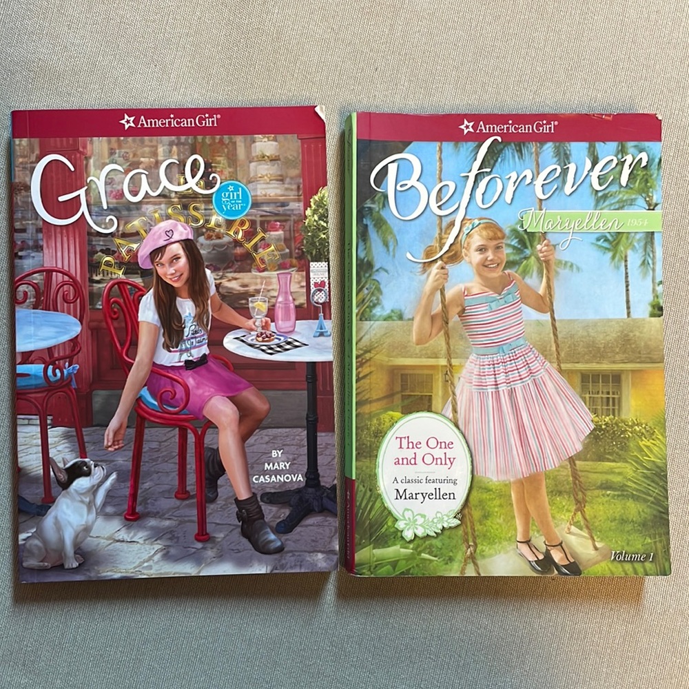 📚2/$6  2-Book Bundle American Girl Series